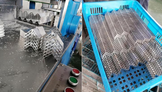 【江陰】日產(chǎn)量可達50000的全自動角碼機，客戶陸續(xù)訂購2臺